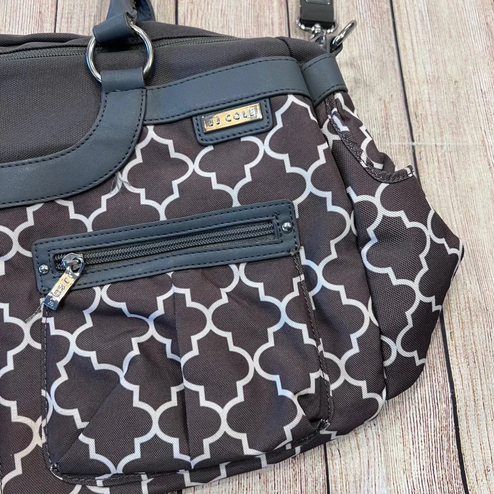 JJ Cole Satchel Diaper Bag Gray White Quatrefoil Trellis Stroller Straps Large